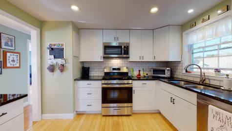 18 Winterbrook Drive York ME 03909