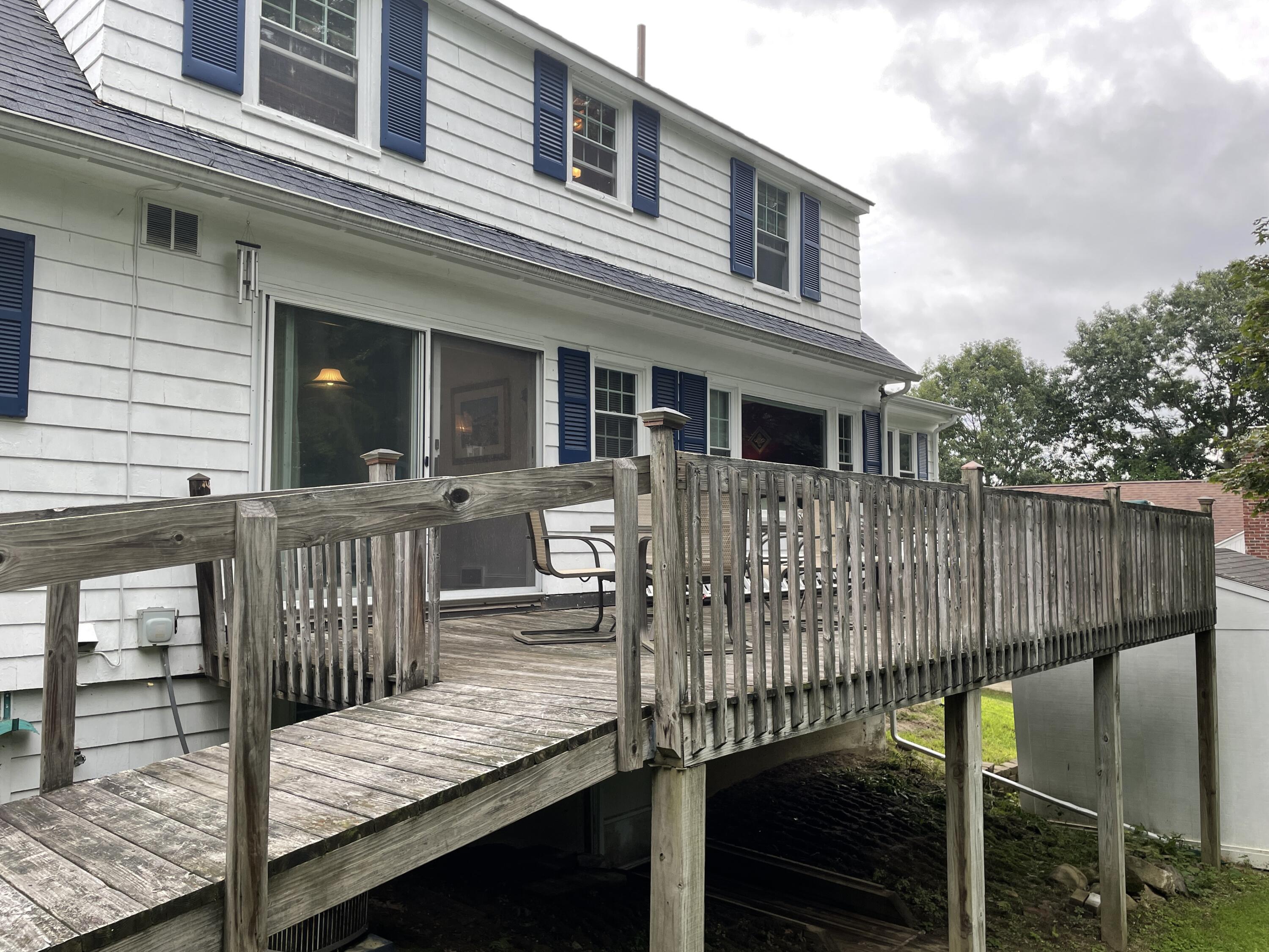 29 Delcliffe Lane Lewiston ME 04240