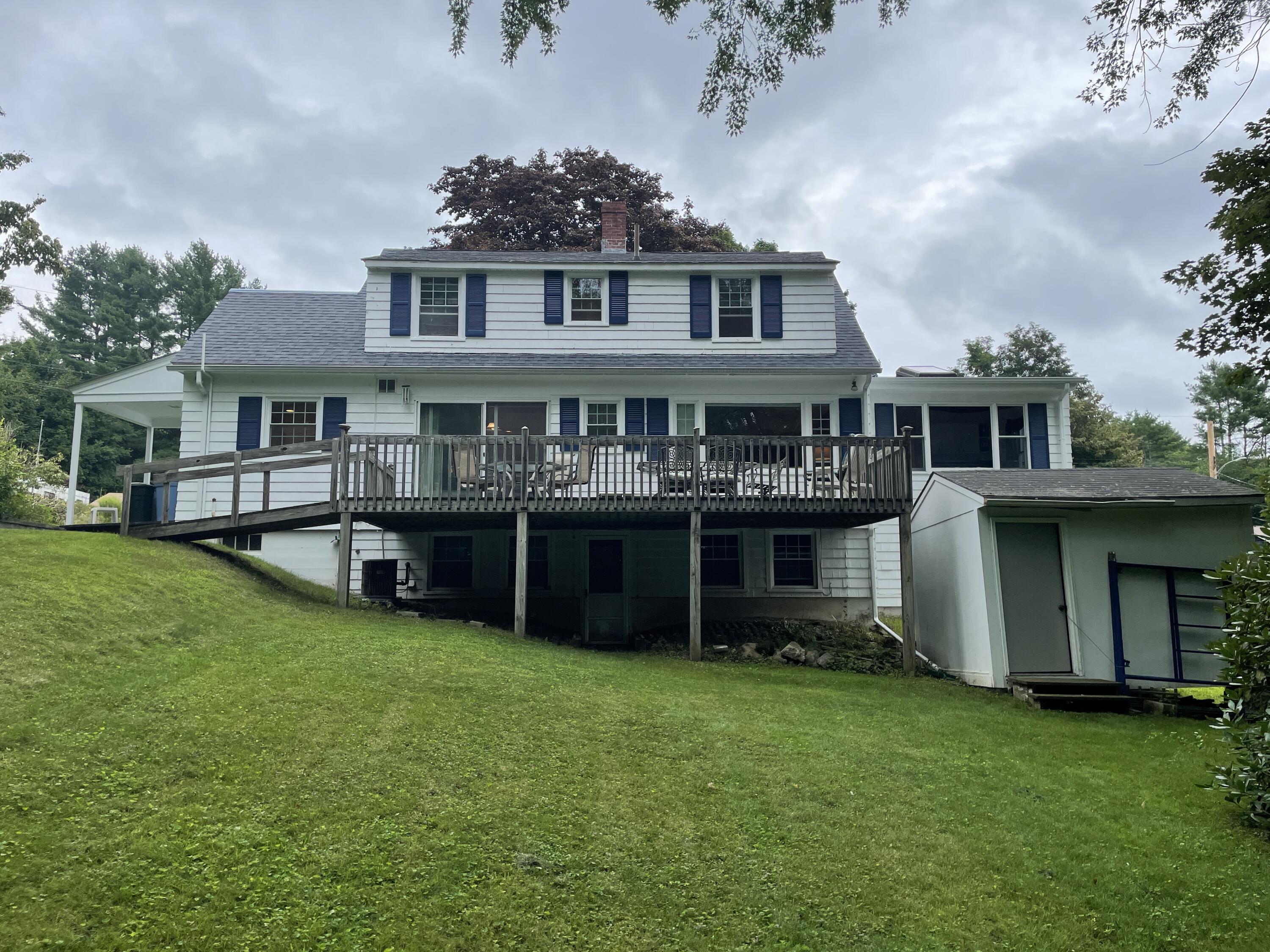 29 Delcliffe Lane Lewiston ME 04240