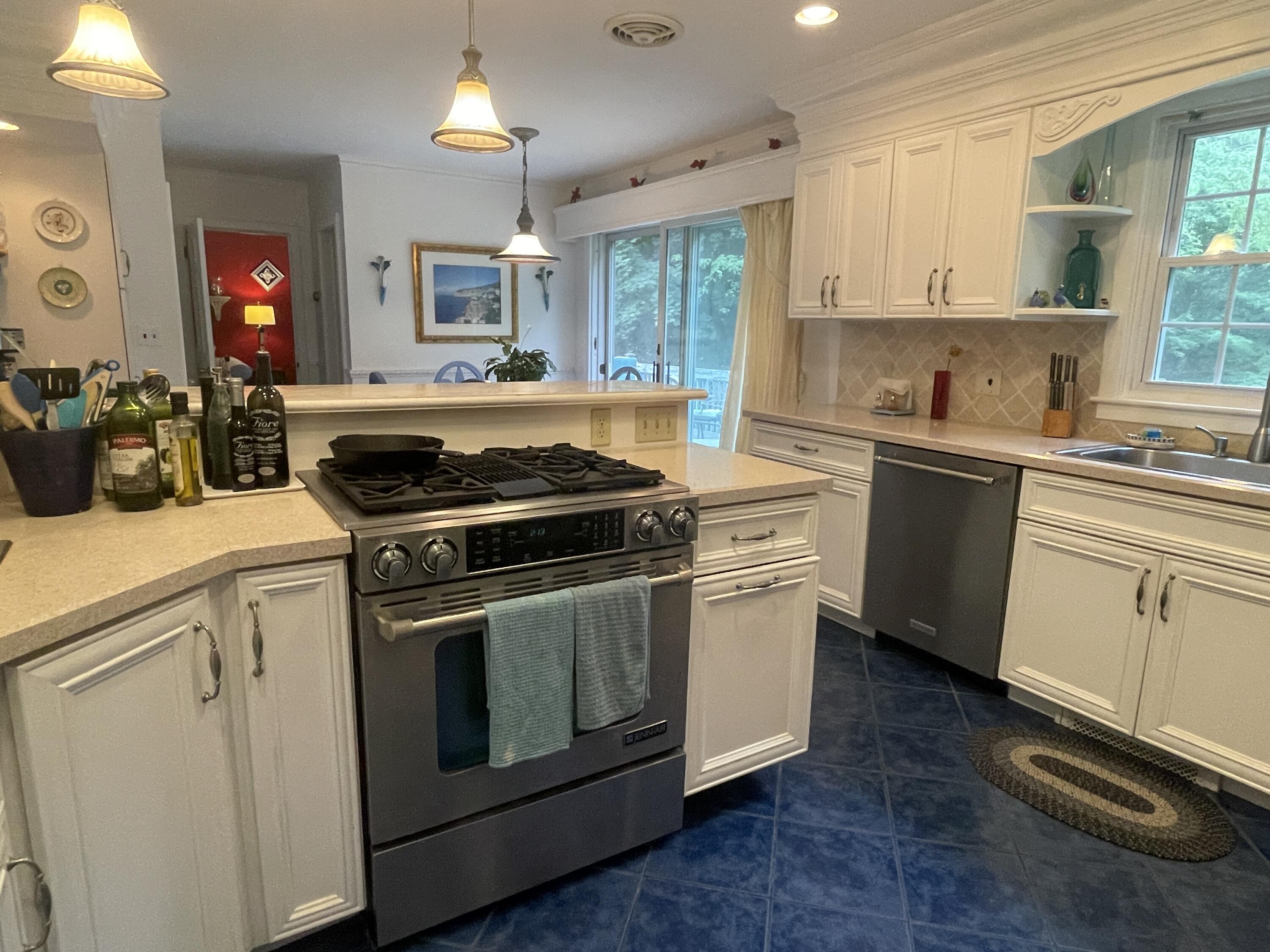 29 Delcliffe Lane Lewiston ME 04240