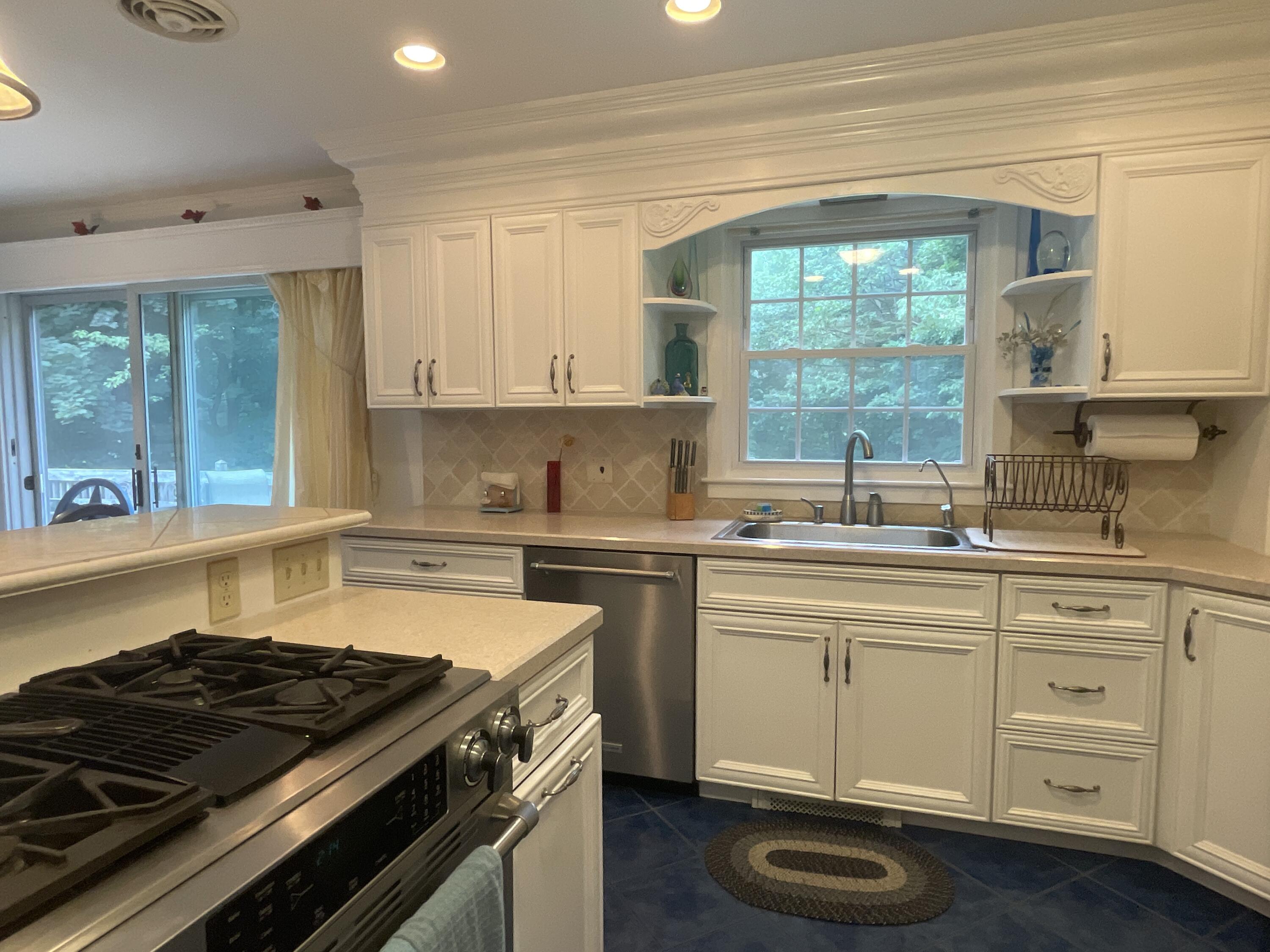 29 Delcliffe Lane Lewiston ME 04240