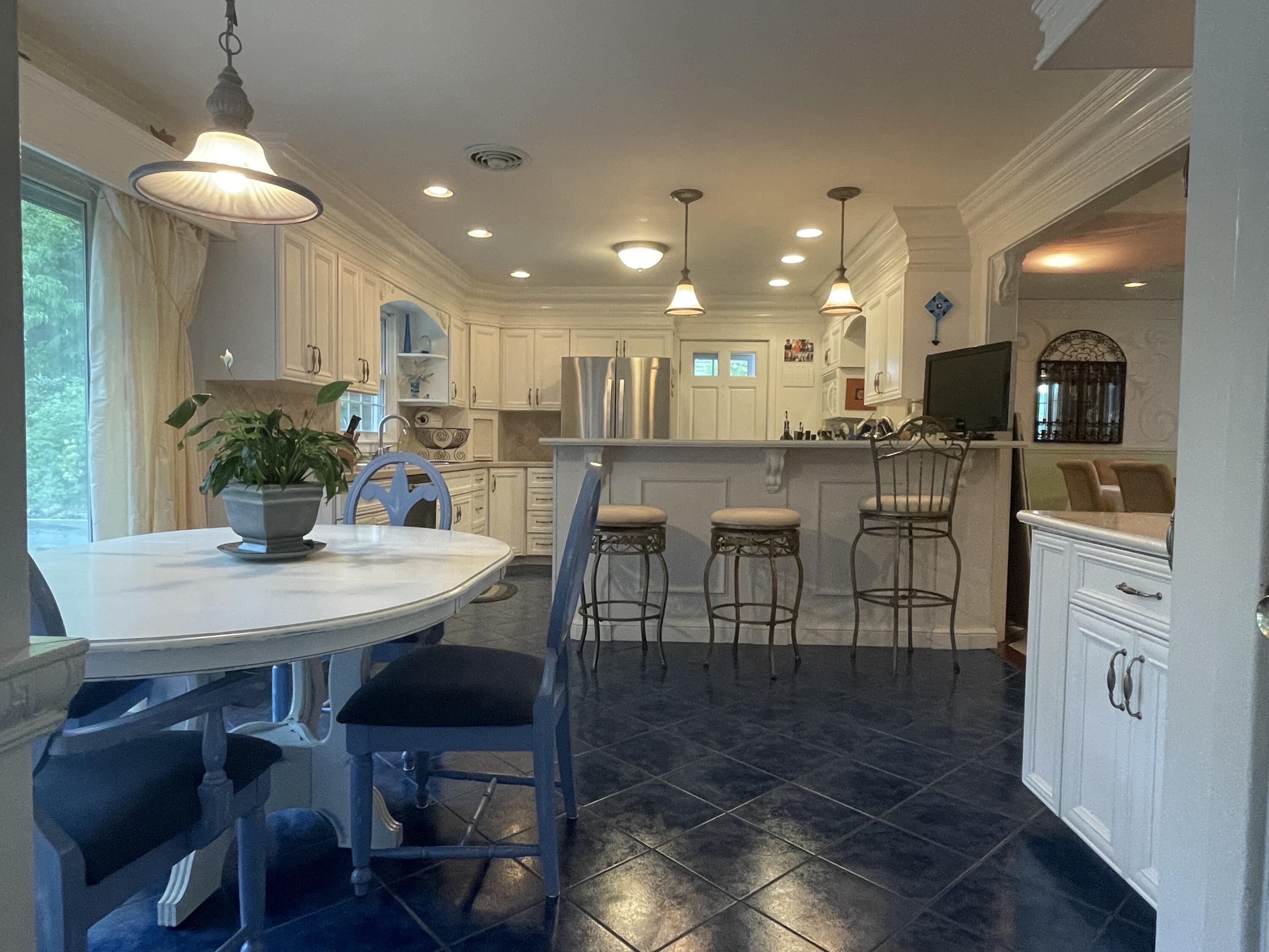29 Delcliffe Lane Lewiston ME 04240