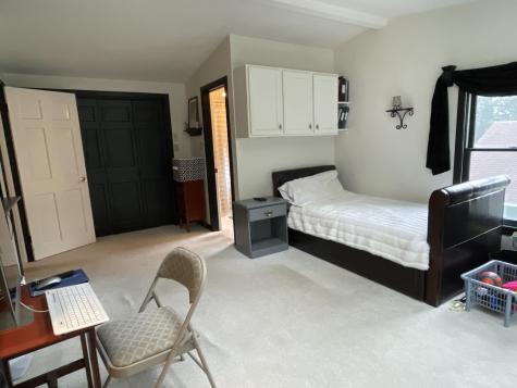 29 Delcliffe Lane Lewiston ME 04240