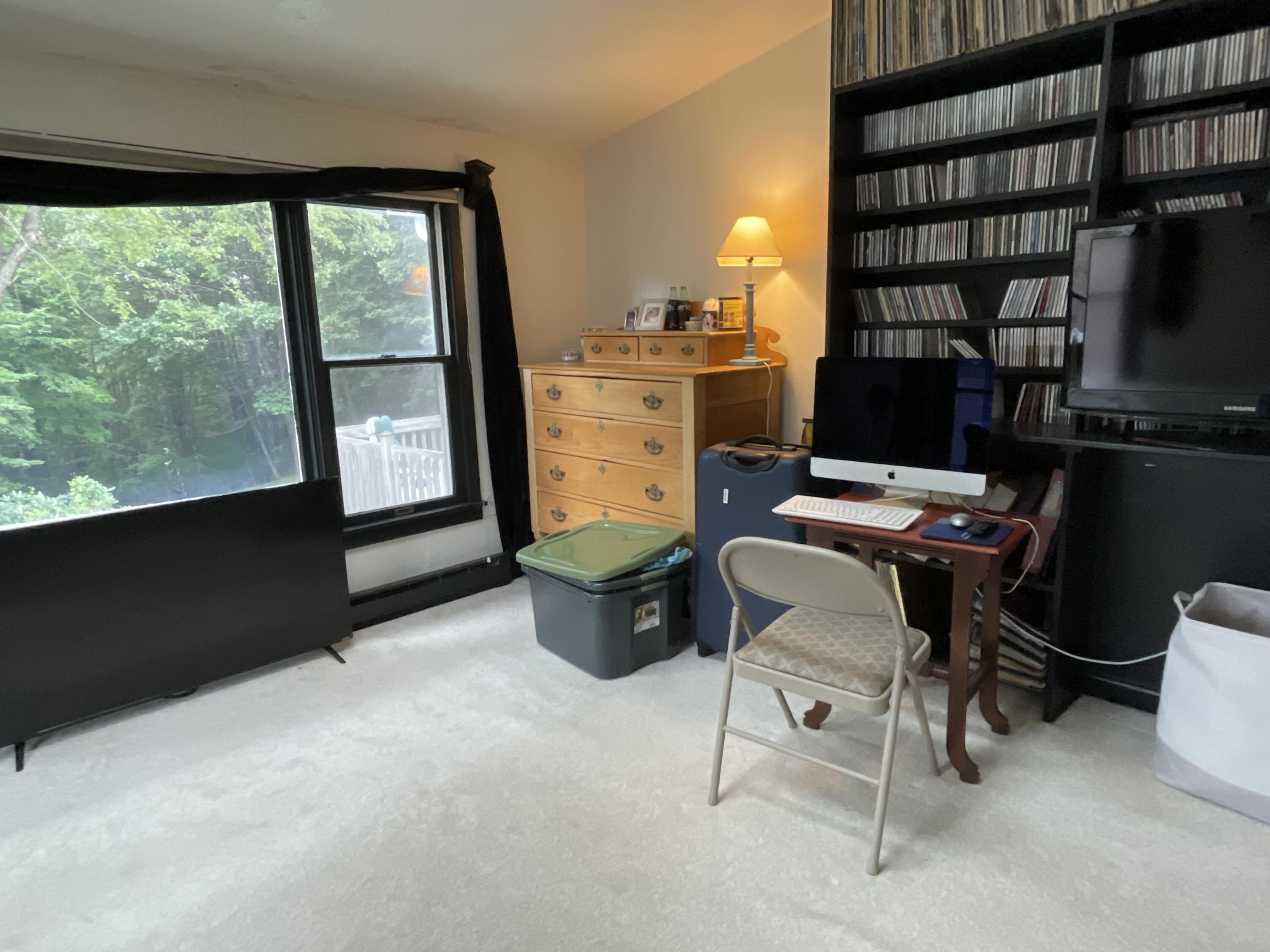 29 Delcliffe Lane Lewiston ME 04240