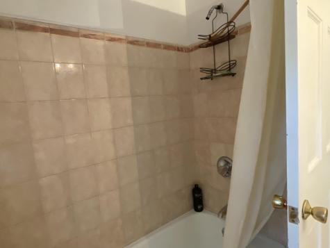 29 Delcliffe Lane Lewiston ME 04240