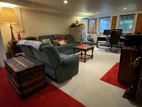 29 Delcliffe Lane Lewiston ME 04240