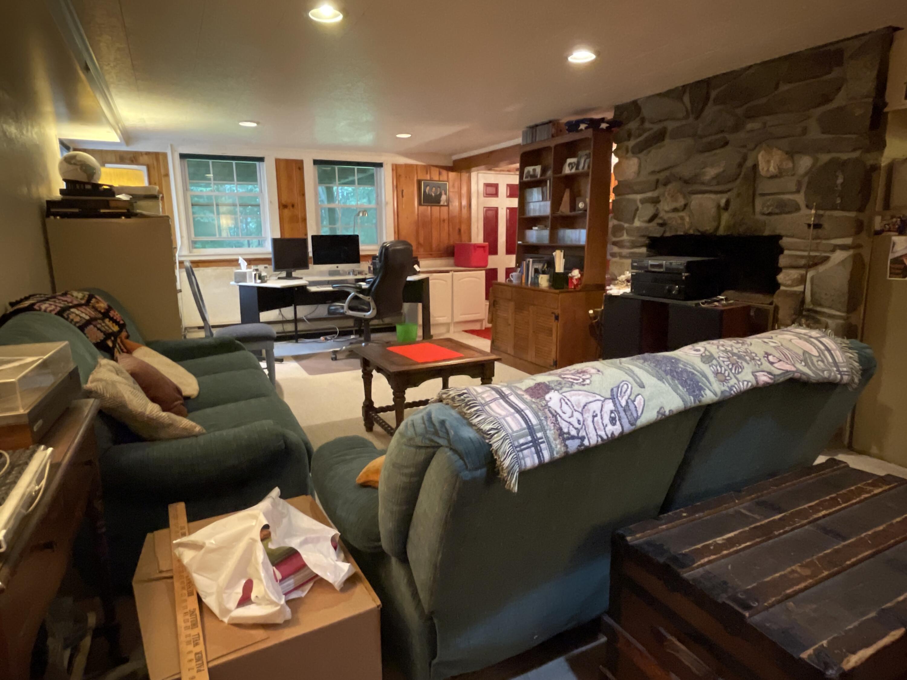 29 Delcliffe Lane Lewiston ME 04240