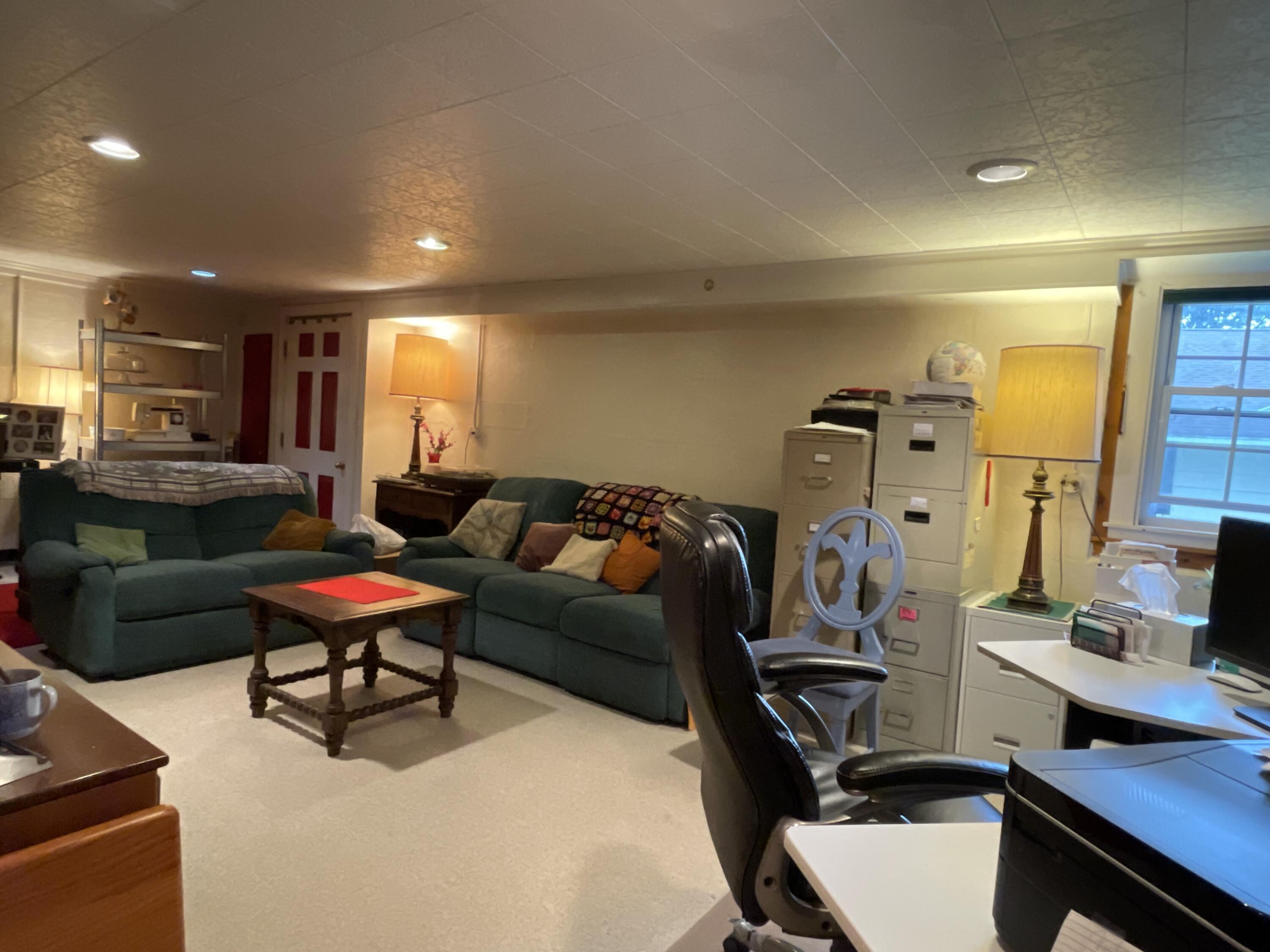 29 Delcliffe Lane Lewiston ME 04240