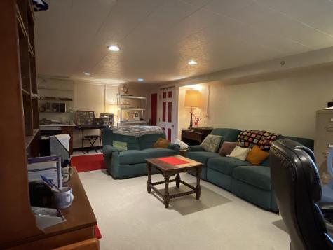 29 Delcliffe Lane Lewiston ME 04240