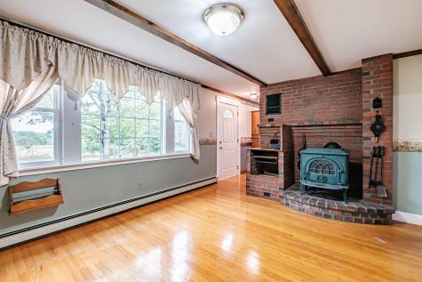 1222 Pequawket Trail Standish ME 04085