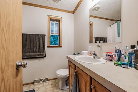 1222 Pequawket Trail Standish ME 04085