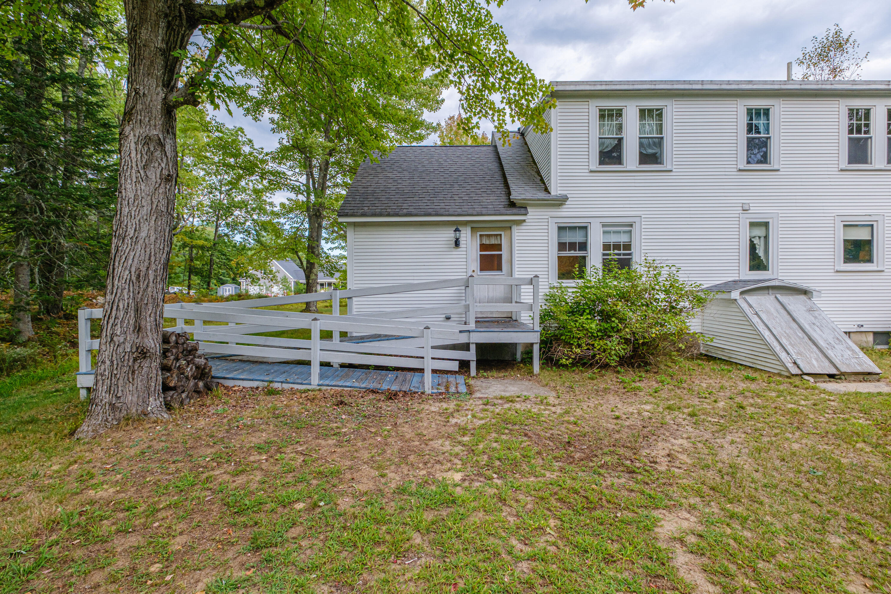 1222 Pequawket Trail Standish ME 04085