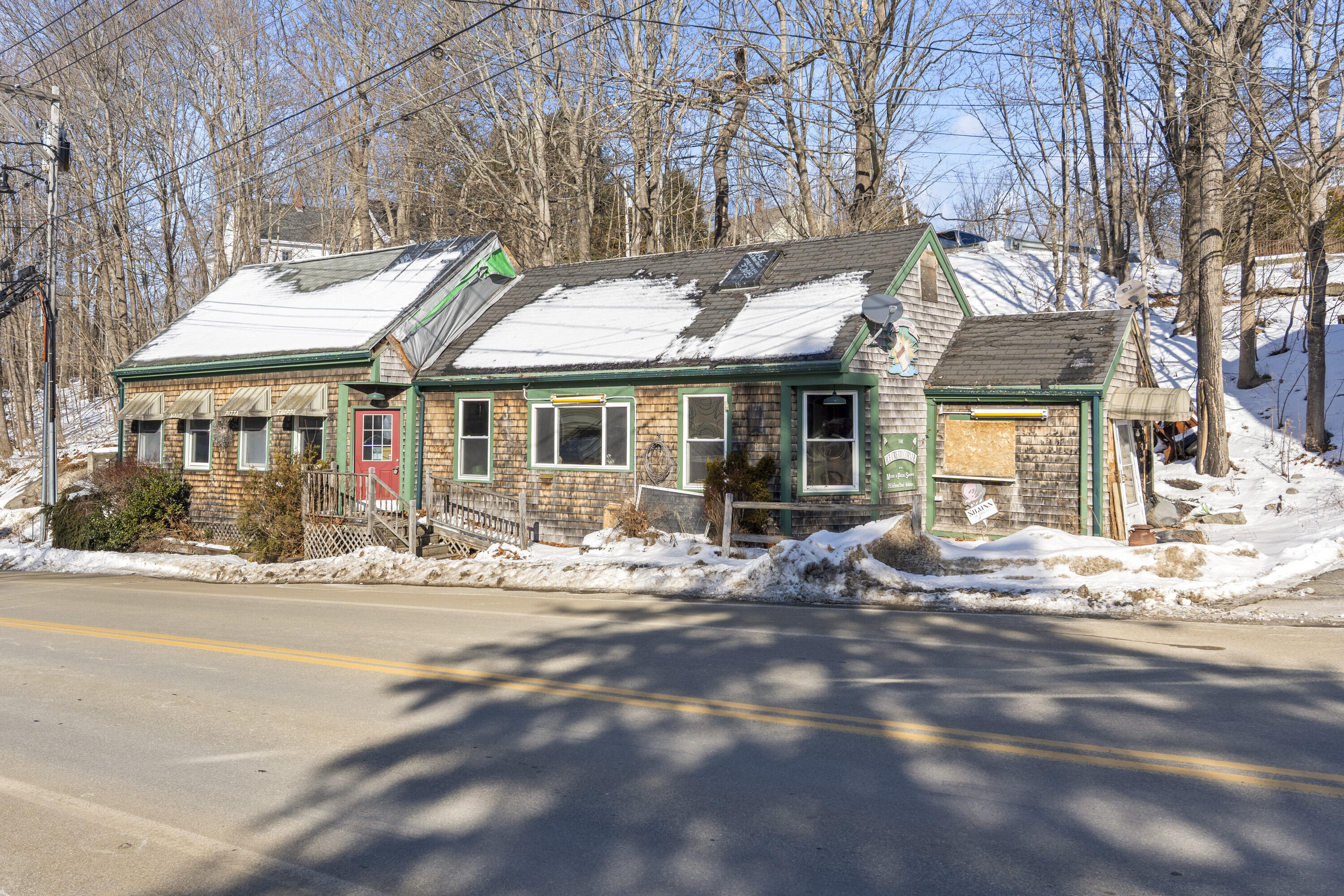 258 Jefferson Street Waldoboro ME 04572