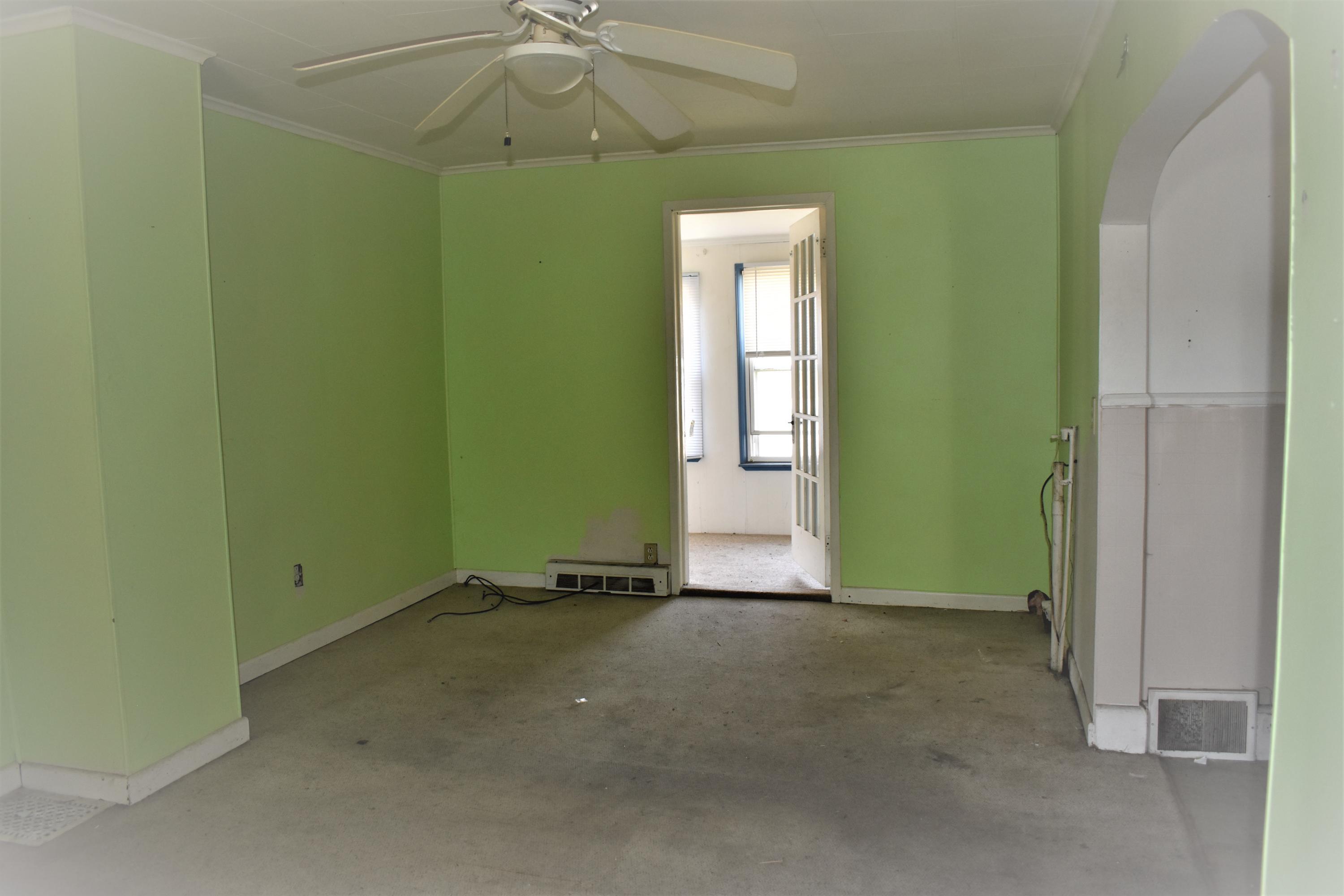 13 Lincoln Drive Lewiston ME 04240