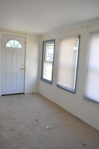 13 Lincoln Drive Lewiston ME 04240