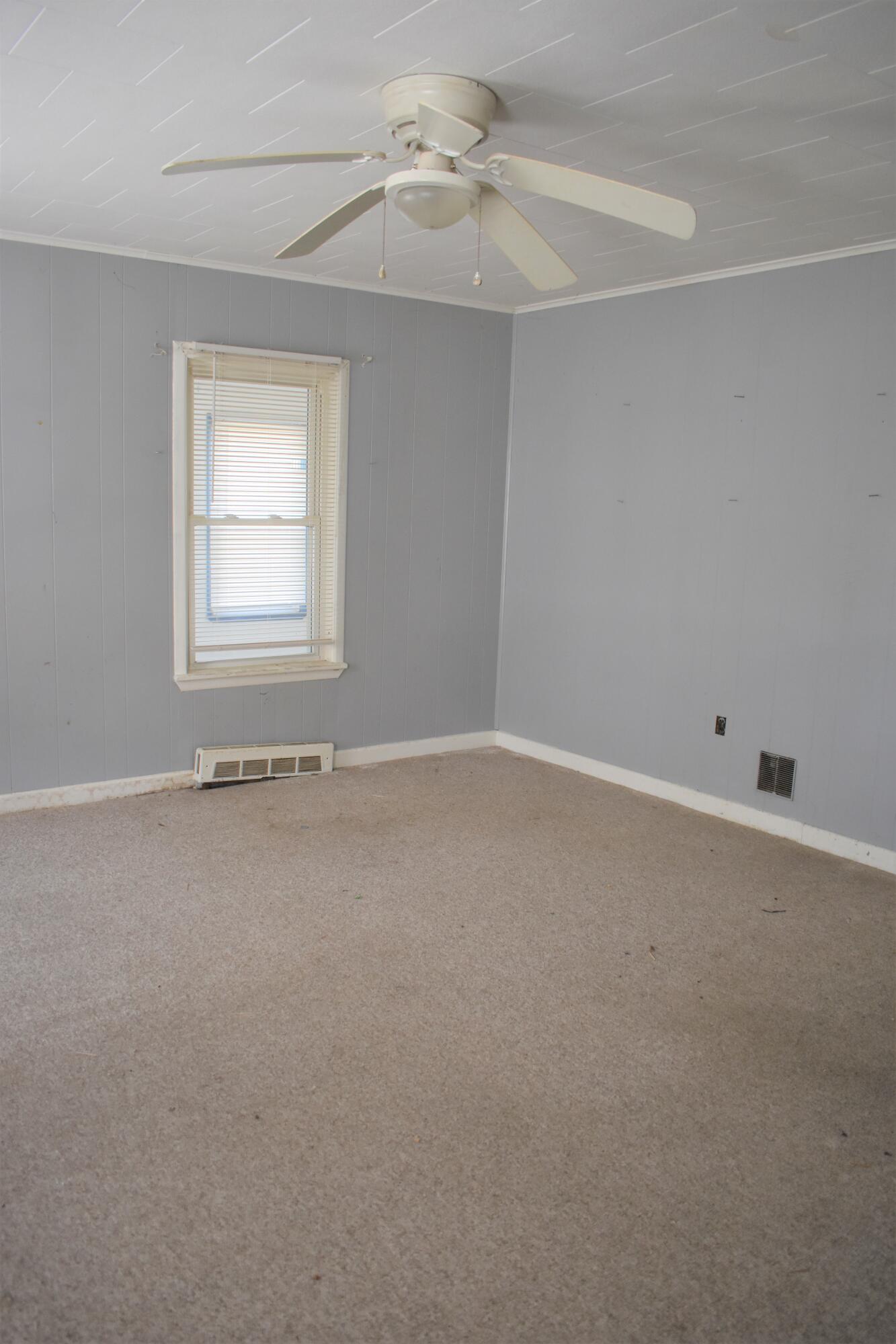 13 Lincoln Drive Lewiston ME 04240