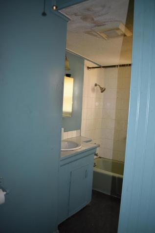 13 Lincoln Drive Lewiston ME 04240