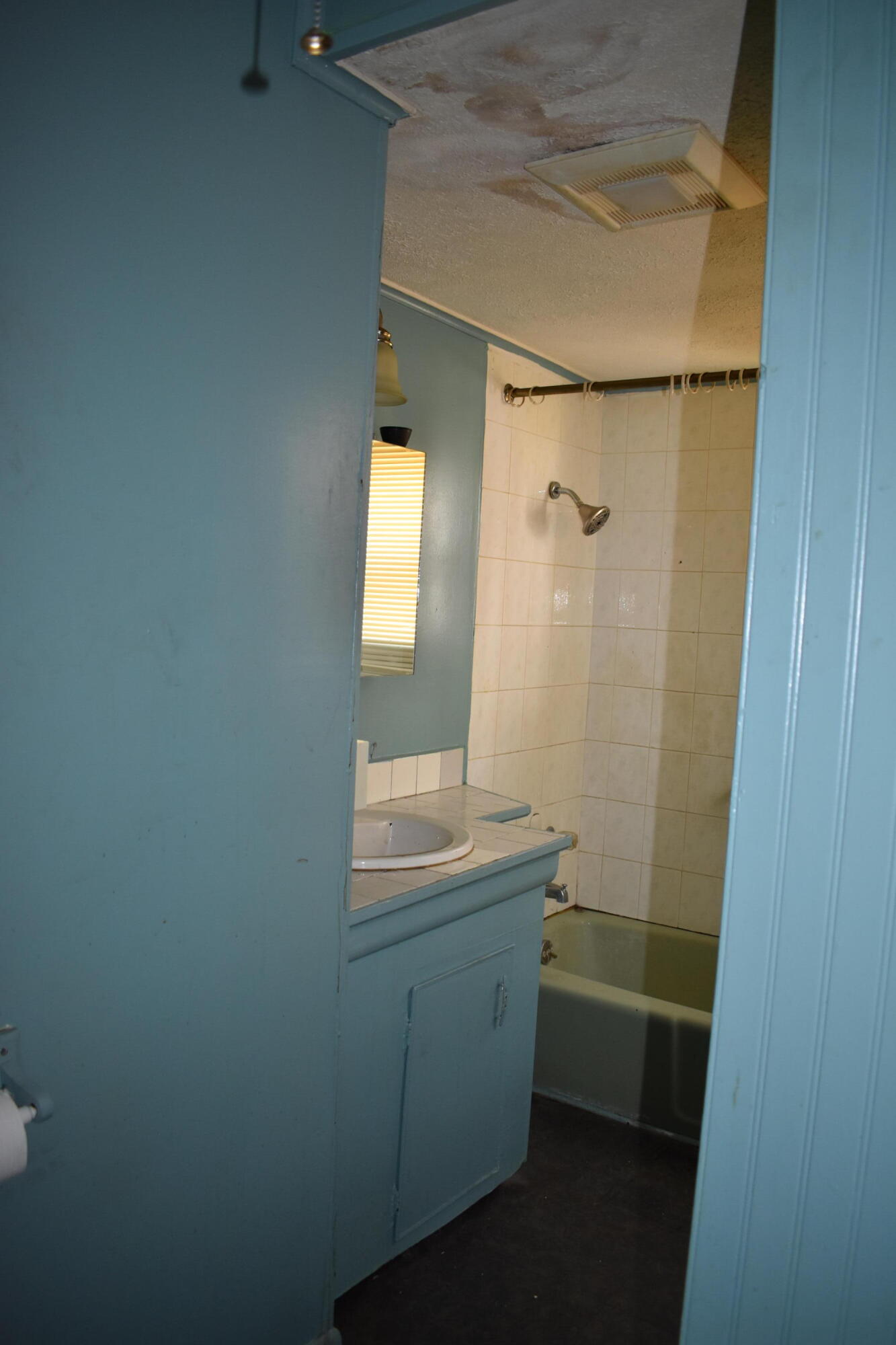 13 Lincoln Drive Lewiston ME 04240