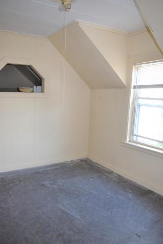 13 Lincoln Drive Lewiston ME 04240