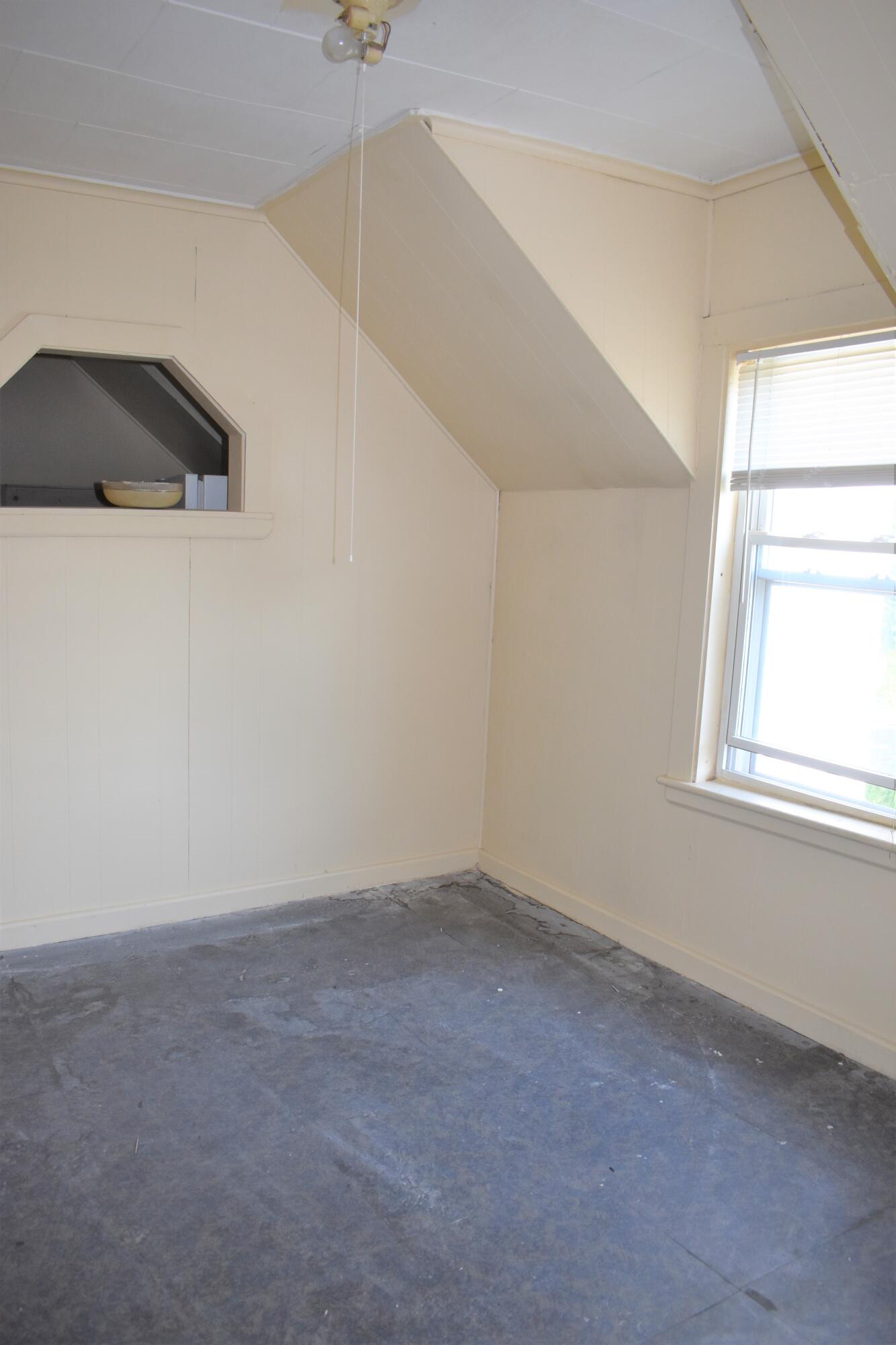 13 Lincoln Drive Lewiston ME 04240