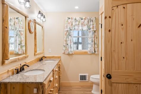 10 Four Seasons Lane Windham ME 04062