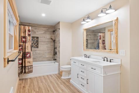 10 Four Seasons Lane Windham ME 04062