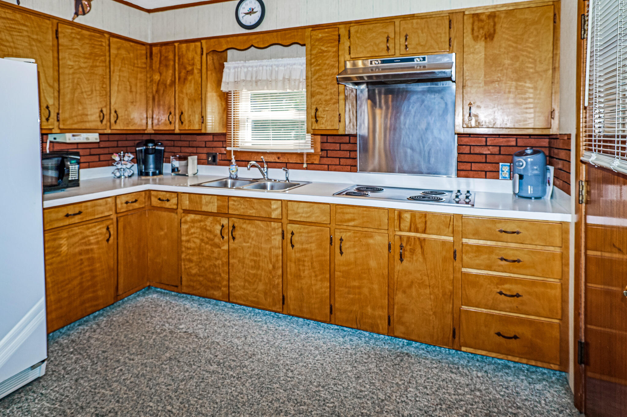 40 Coburn Avenue Dixfield ME 04224