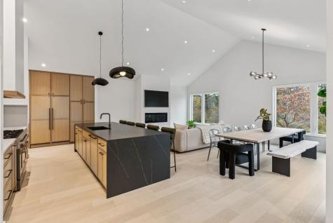 140 Longwoods Road Falmouth ME 04105