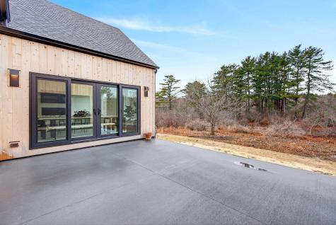 140 Longwoods Road Falmouth ME 04105