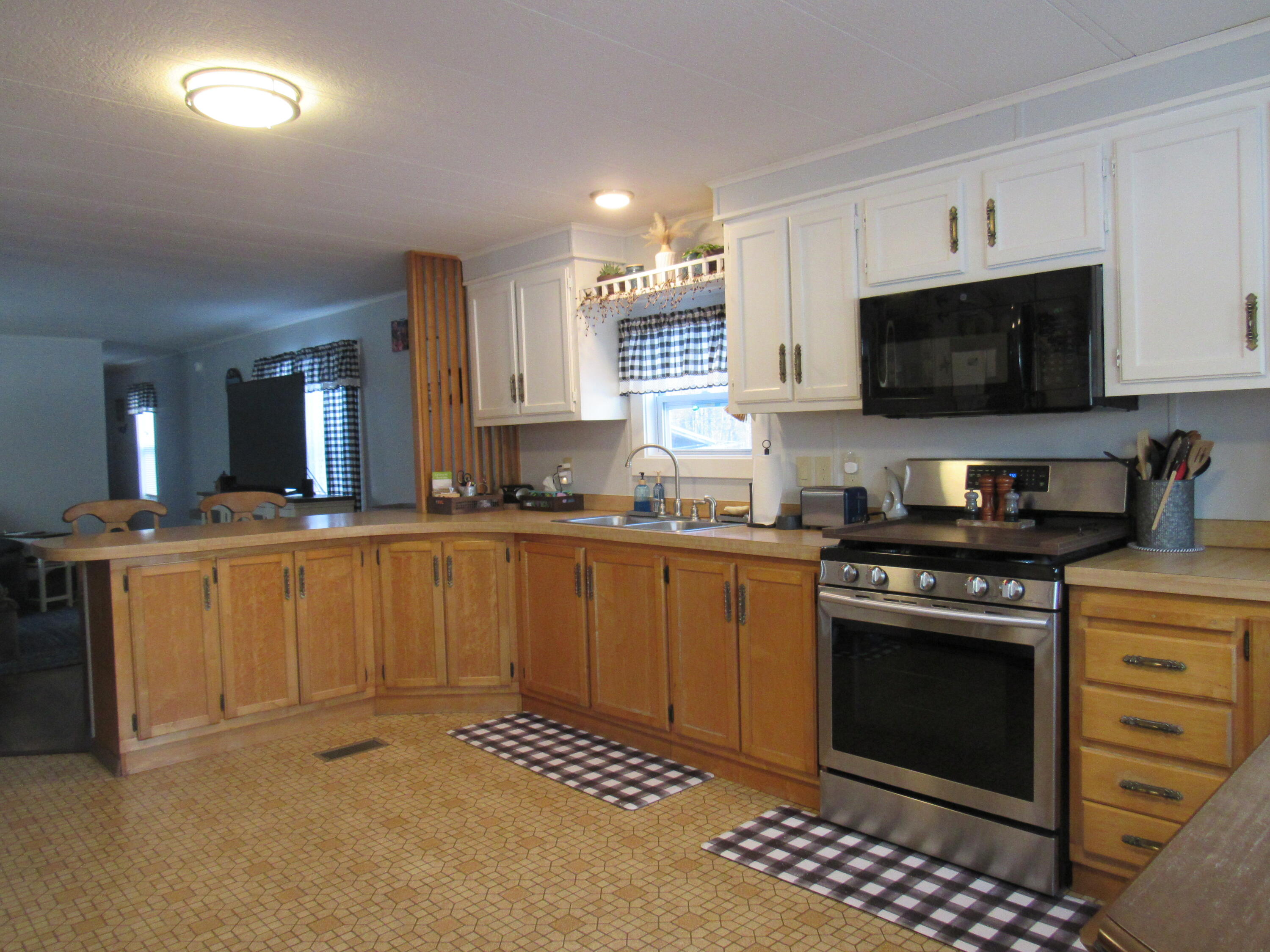 14 Pleasant Hill Road Limerick ME 04048