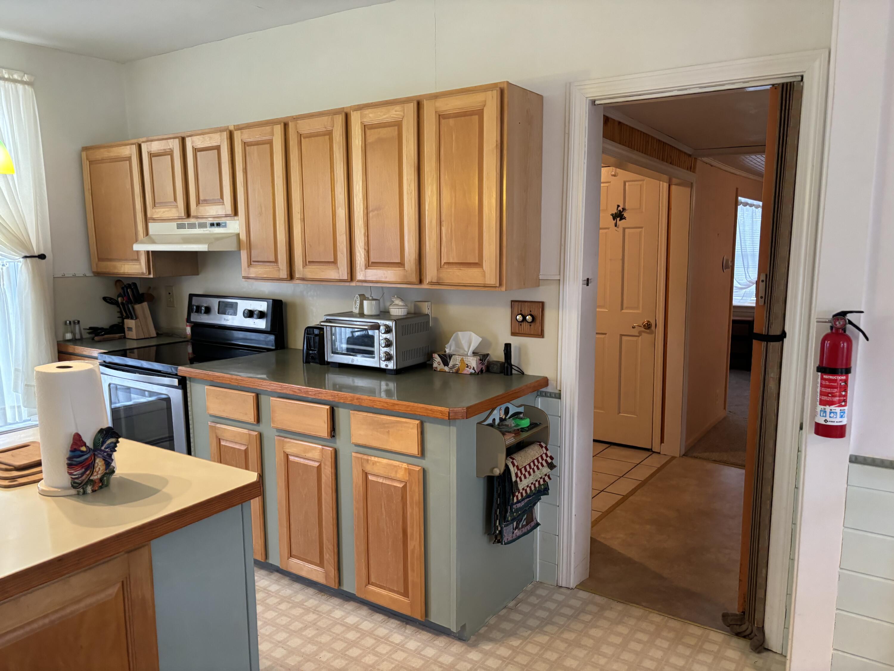 20 Westbrook Street South Thomaston ME 04858