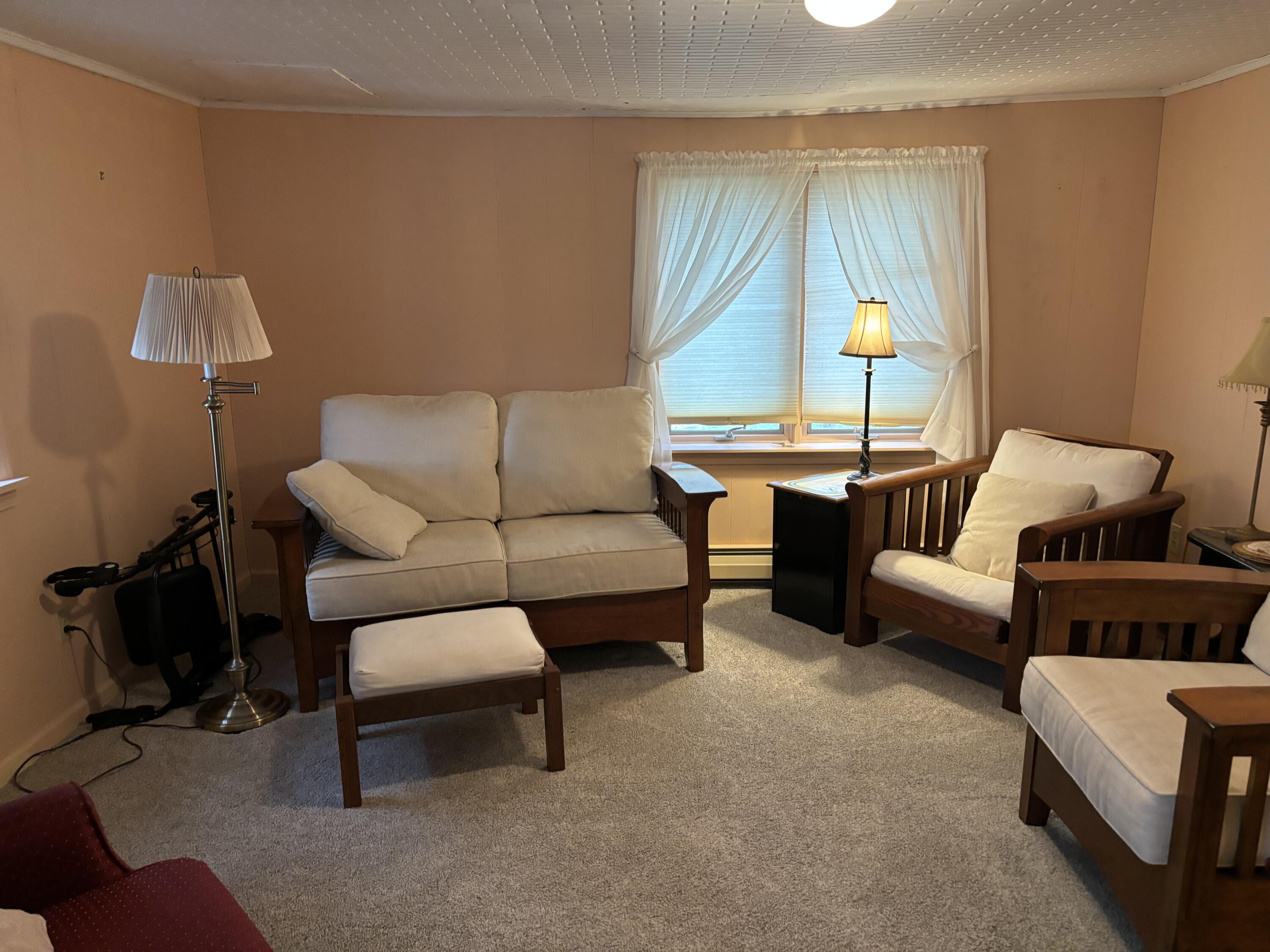 20 Westbrook Street South Thomaston ME 04858