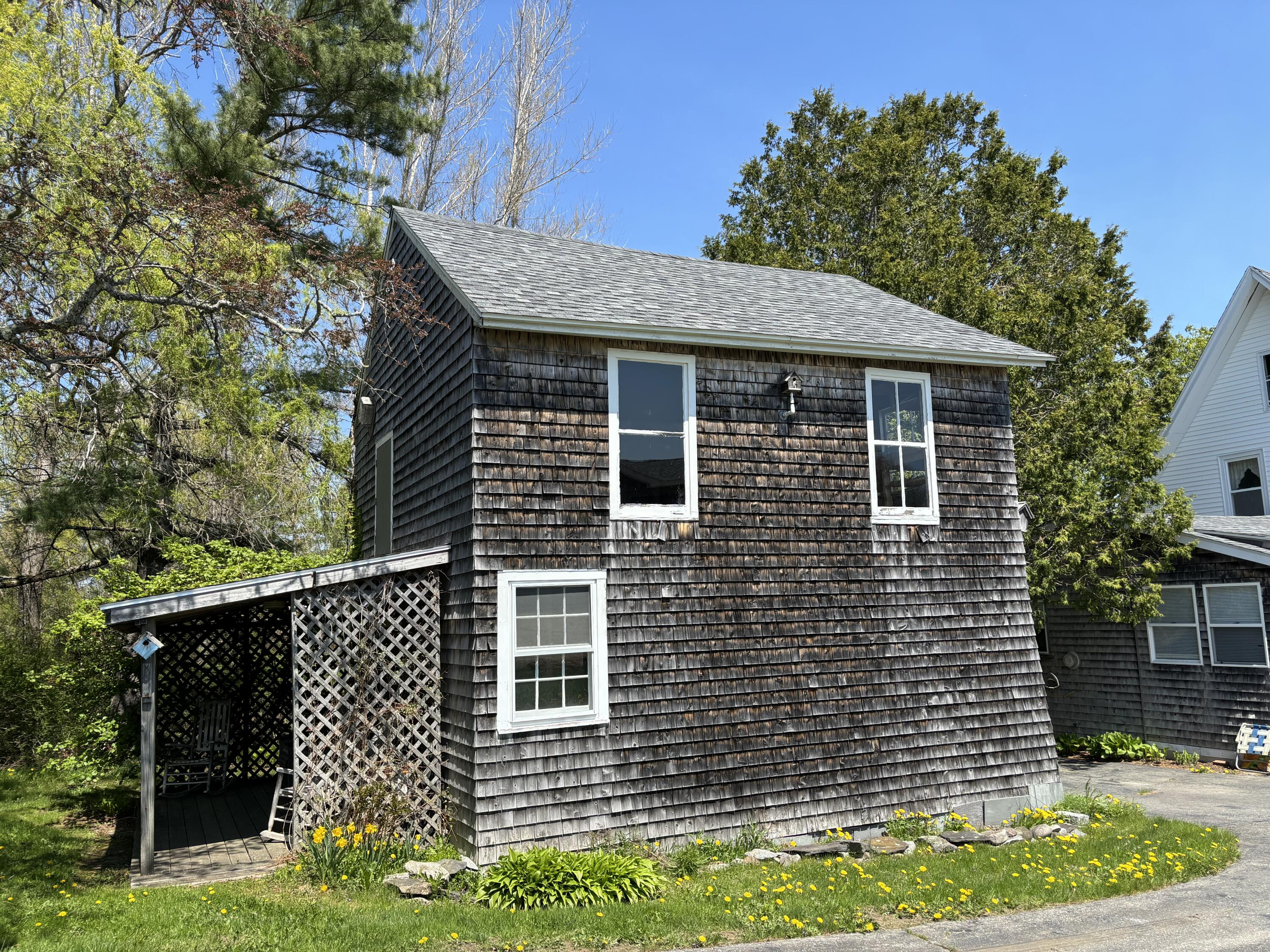 20 Westbrook Street South Thomaston ME 04858