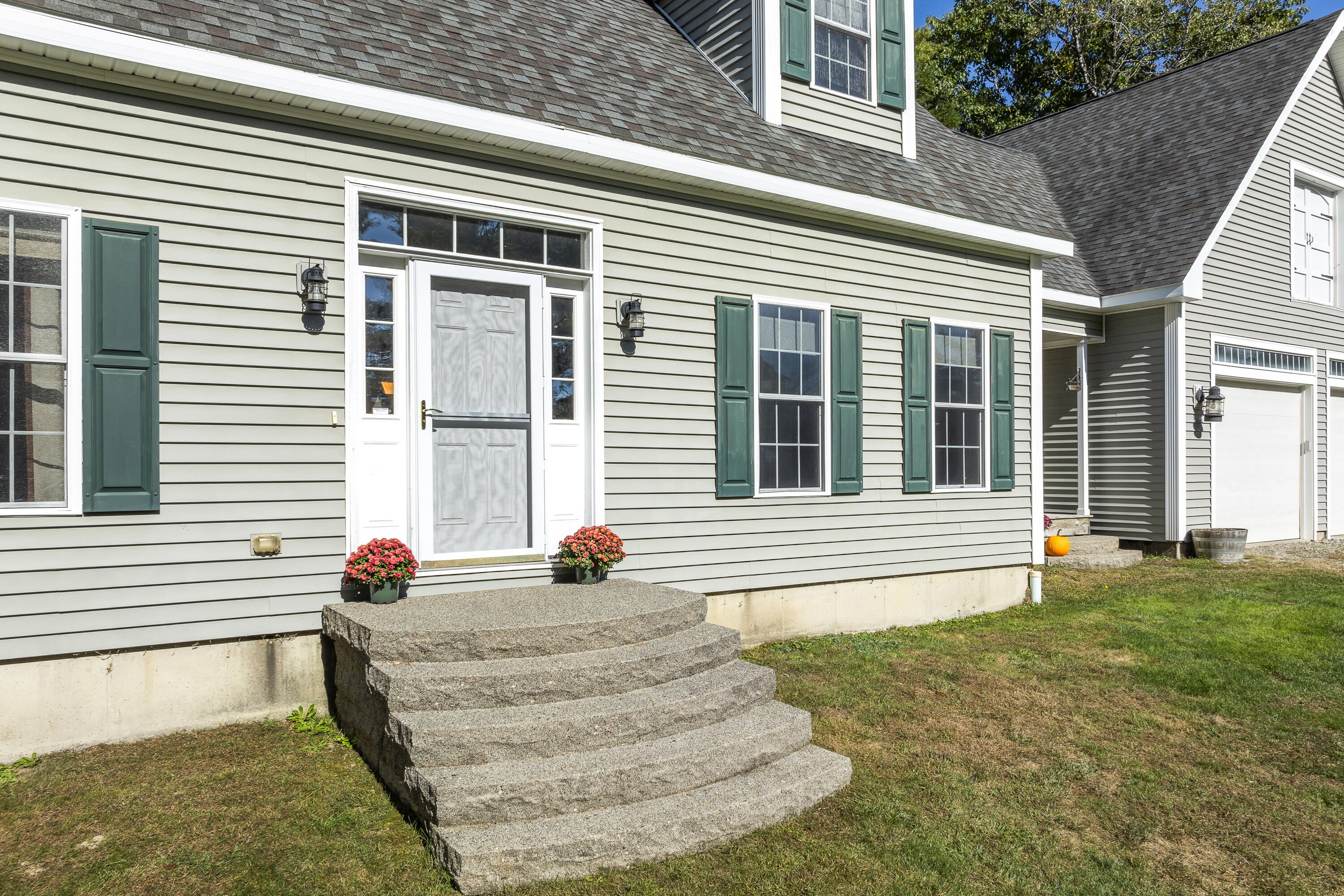 81 Lower Cross Road Nobleboro ME 04555