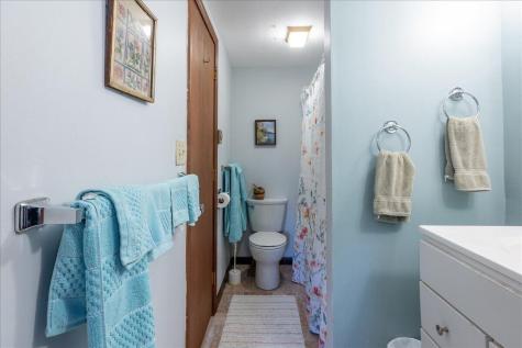 50 Woodledge Lane Thomaston ME 04861