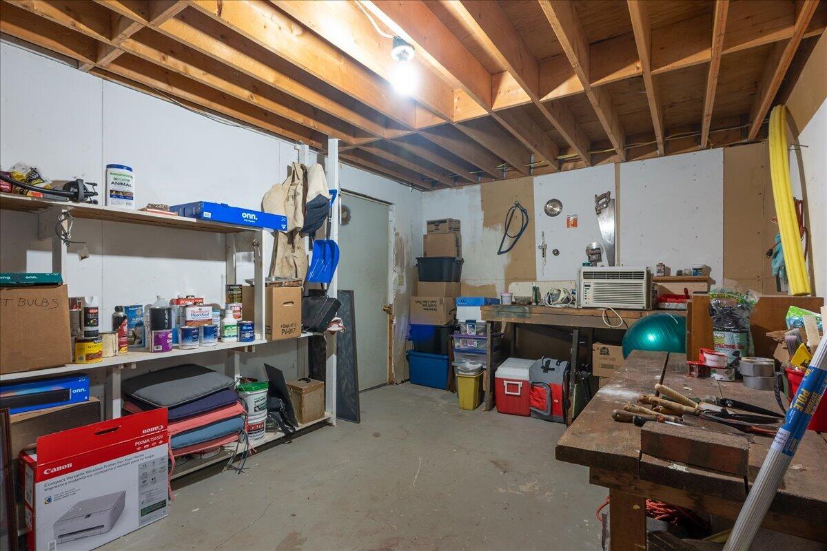 50 Woodledge Lane Thomaston ME 04861