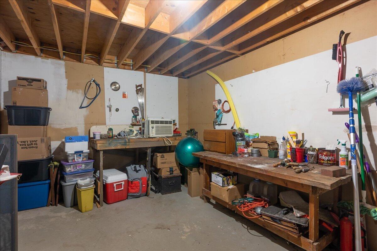 50 Woodledge Lane Thomaston ME 04861