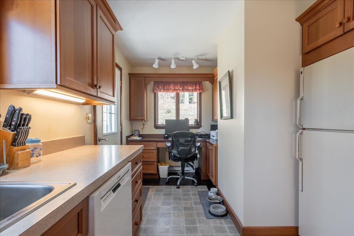 50 Woodledge Lane Thomaston ME 04861