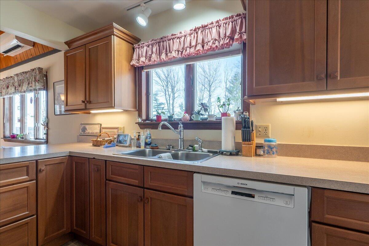 50 Woodledge Lane Thomaston ME 04861