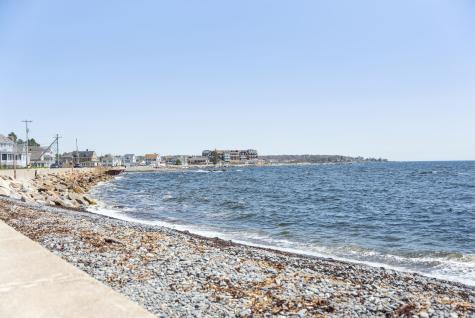 1 Harris Lane Kennebunk ME 04043