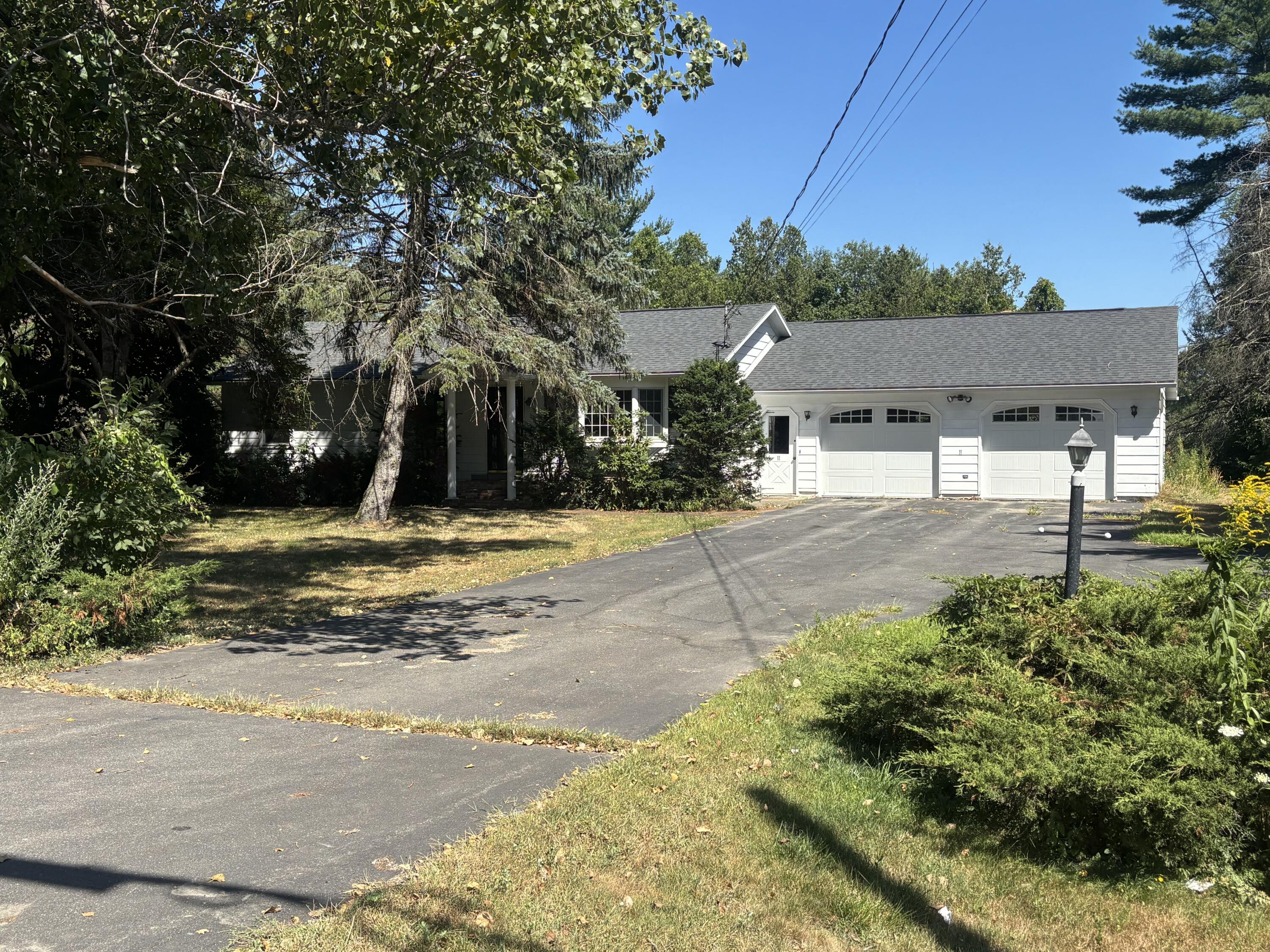 11 Madison Road Norridgewock ME 04957