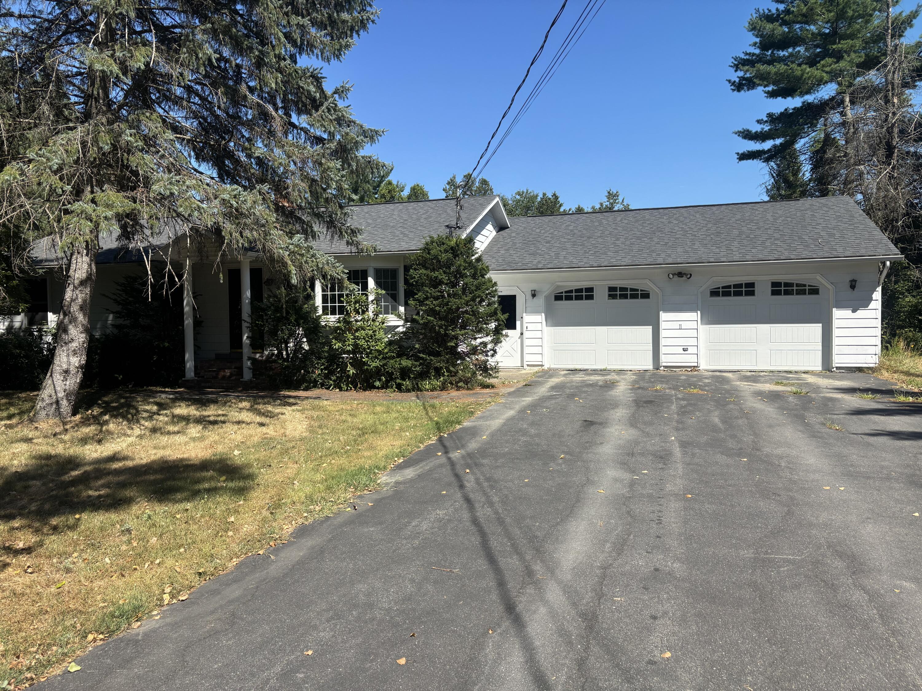 11 Madison Road Norridgewock ME 04957