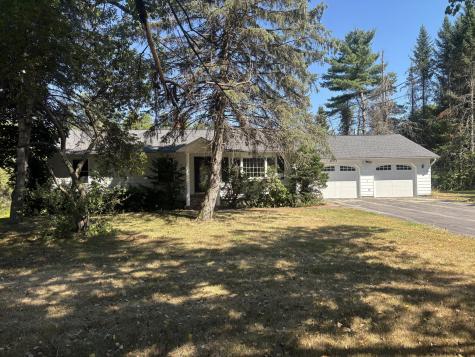 11 Madison Road Norridgewock ME 04957