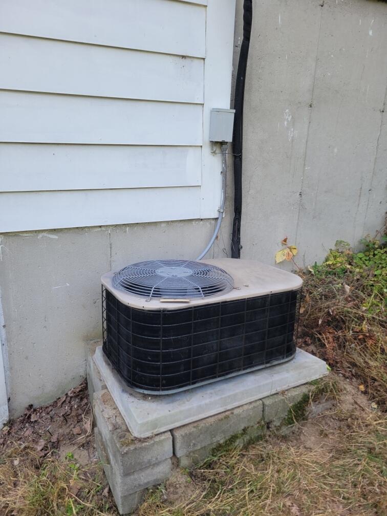 11 Madison Road Norridgewock ME 04957