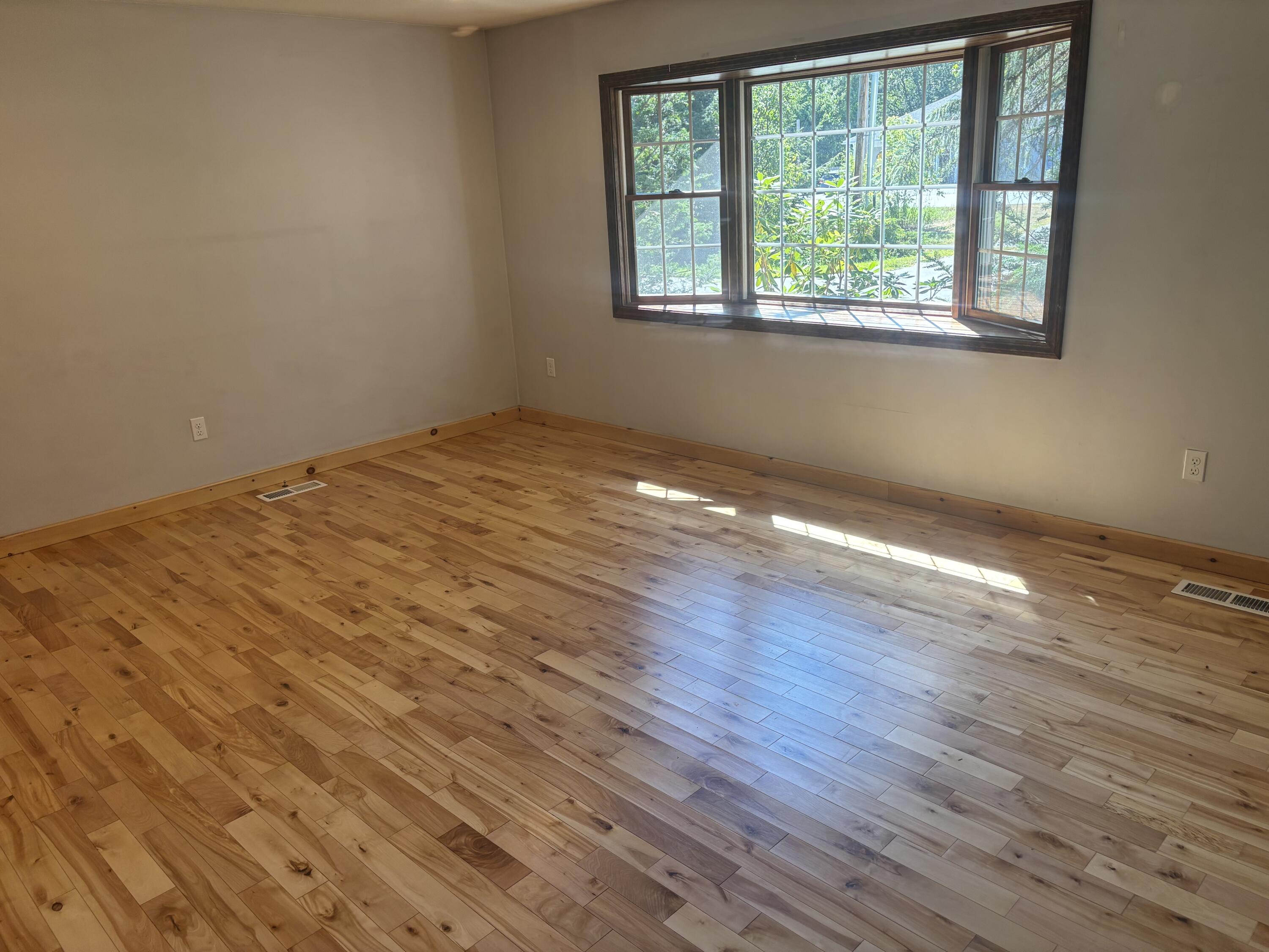 11 Madison Road Norridgewock ME 04957