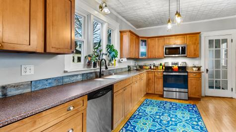 55 Parkview Avenue Bangor ME 04401