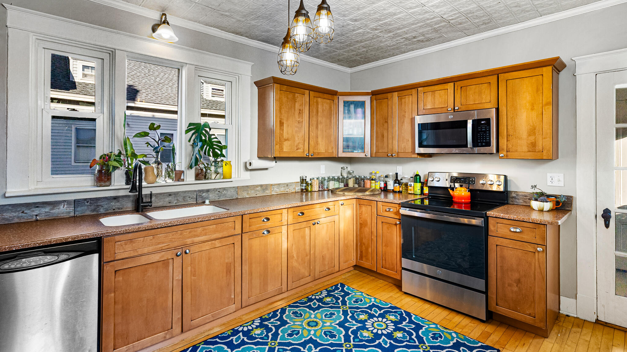 55 Parkview Avenue Bangor ME 04401