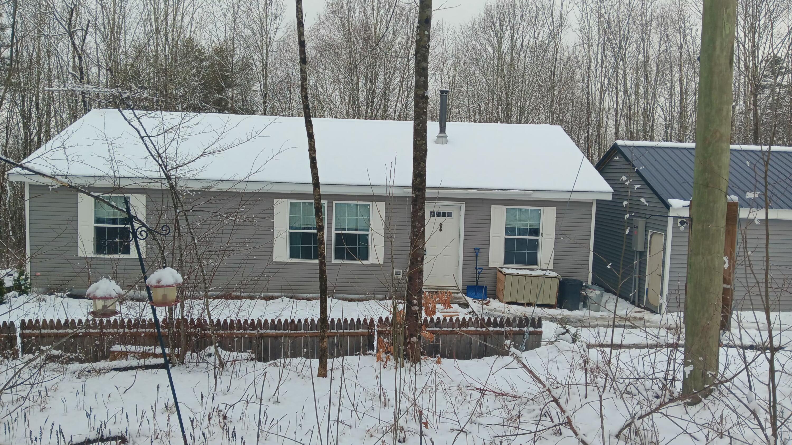 16 Pleasant Drive Nobleboro ME 04555