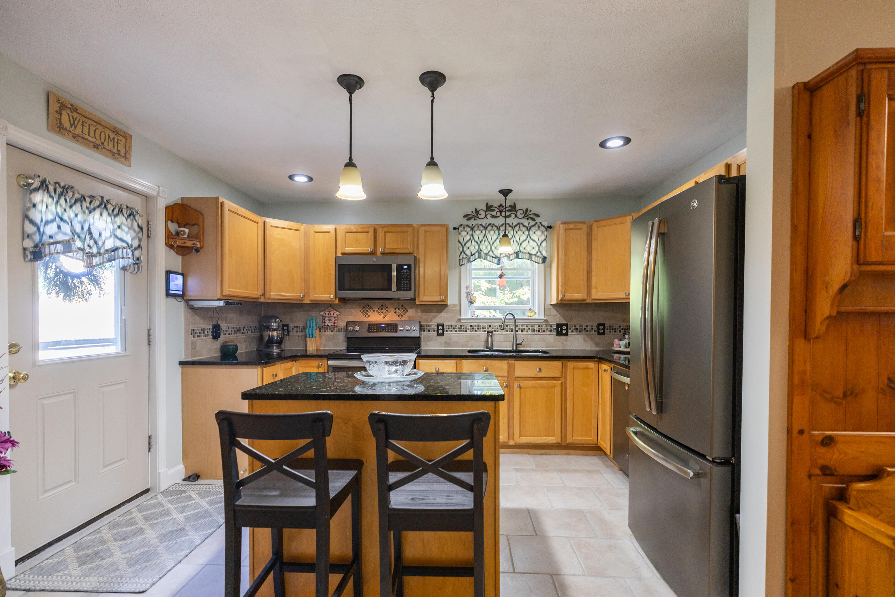 76 Punkintown Road Eliot ME 03903