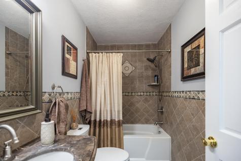 76 Punkintown Road Eliot ME 03903